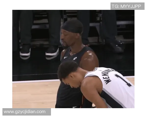 马刺与热火第三场精彩对决全景回顾高清呈现